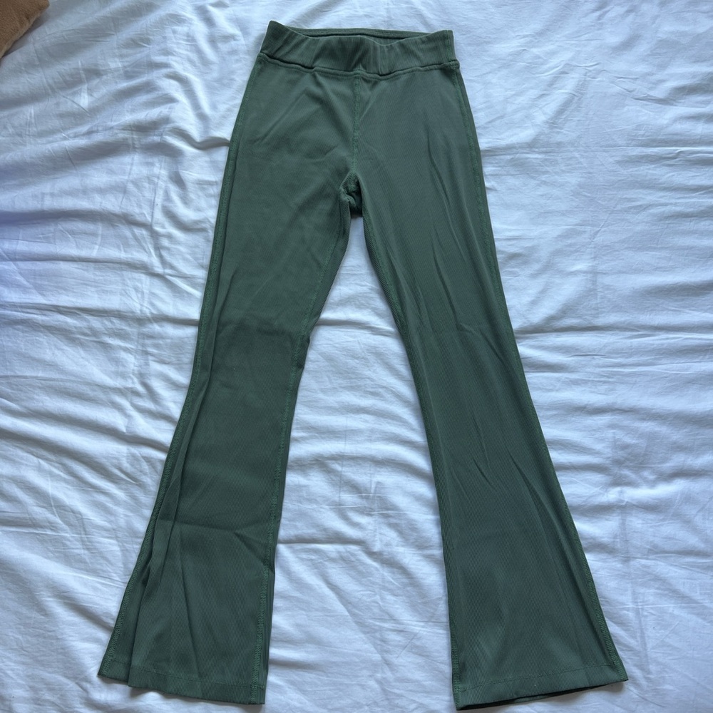 Outdoor voices super form kick flare